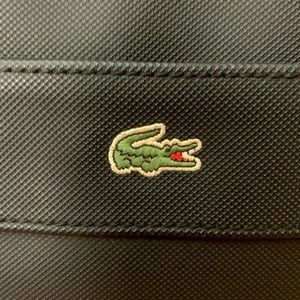 Black cross shoulder purse